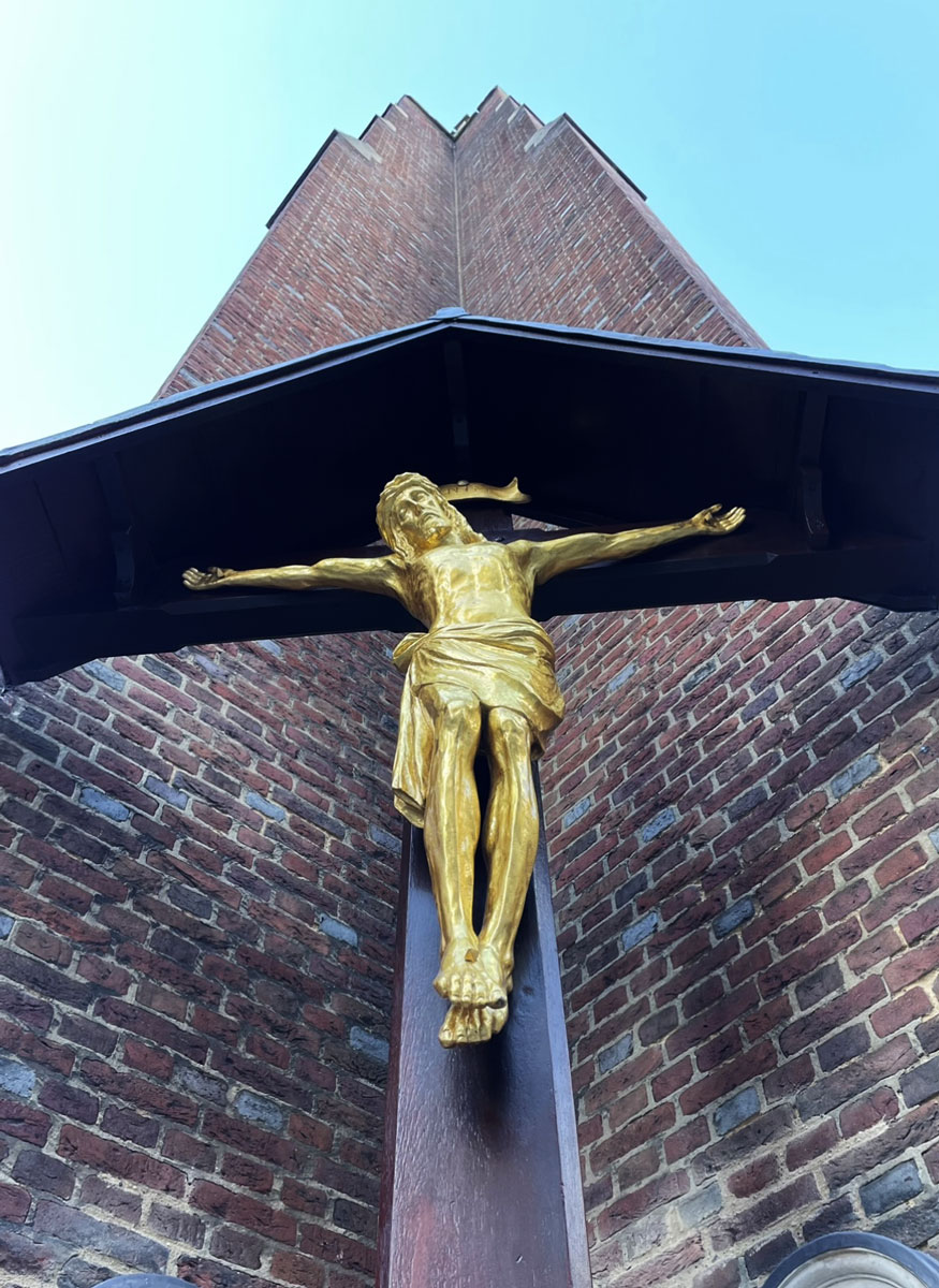 The Annunciation Marble Arch receives a Heritage Fund grant for urgent repairs to its Calvary War Memorial and essential preparatory work towards delivering its future vision